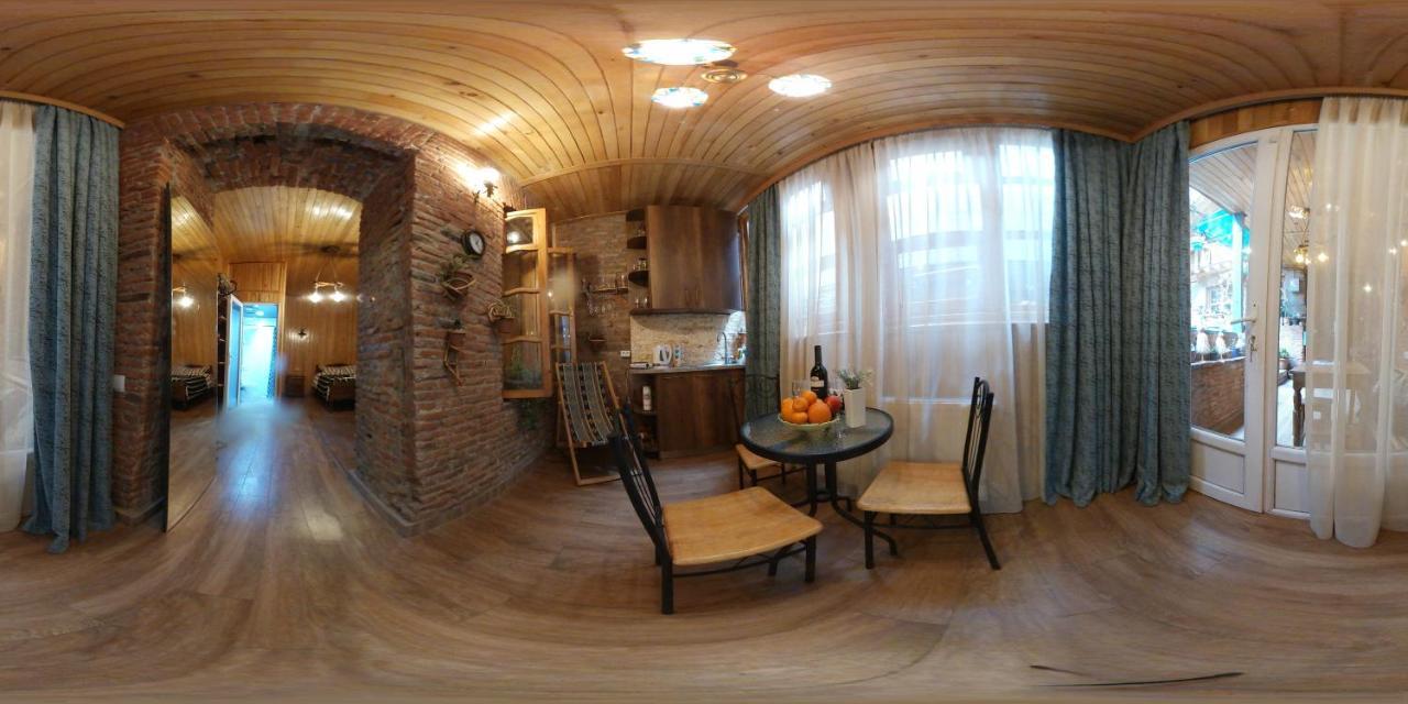19Th Century Appartement Tbilisi Buitenkant foto